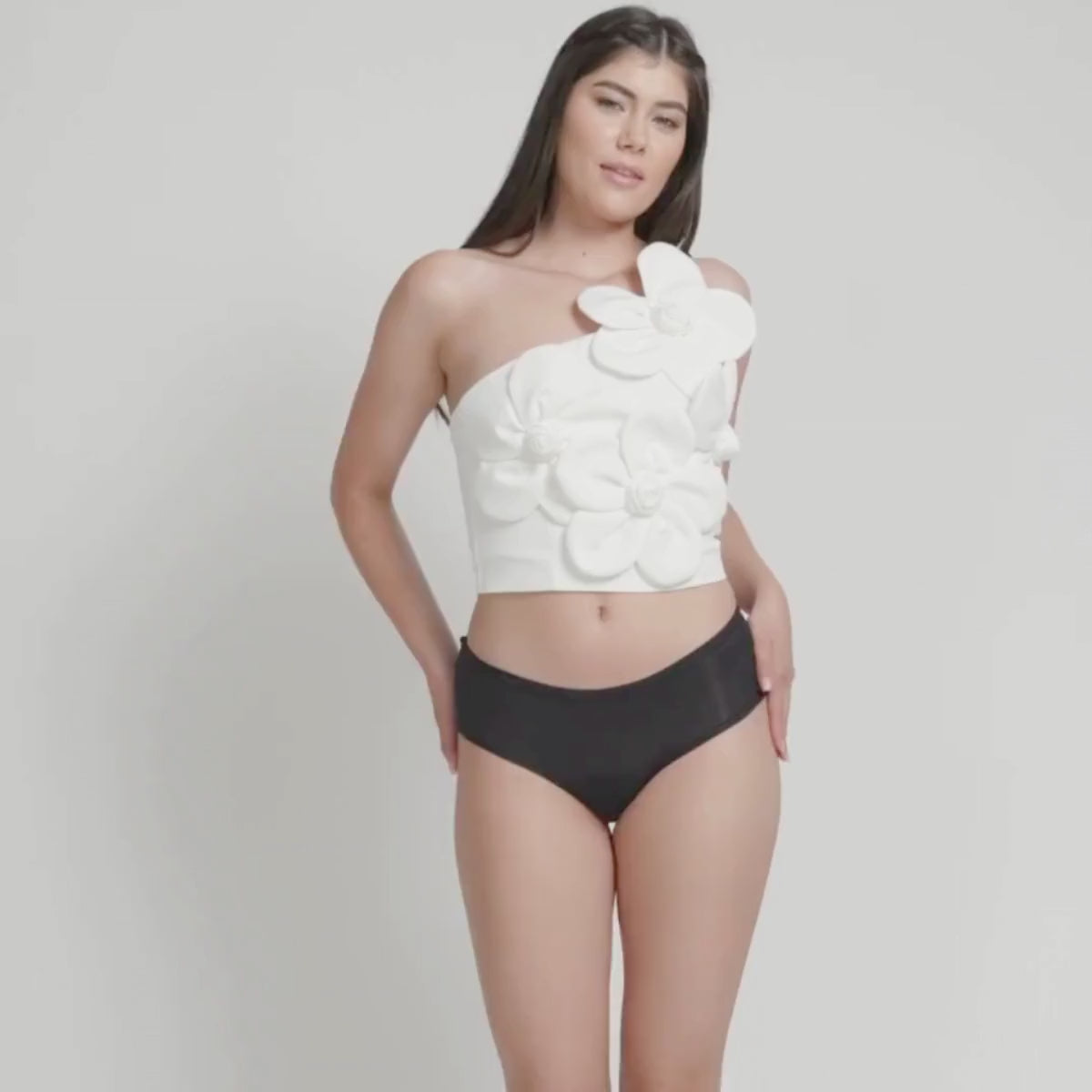 Indlæs video: Sorte menstruationstrusser høj absorbering – high absorbency period underwear- video.